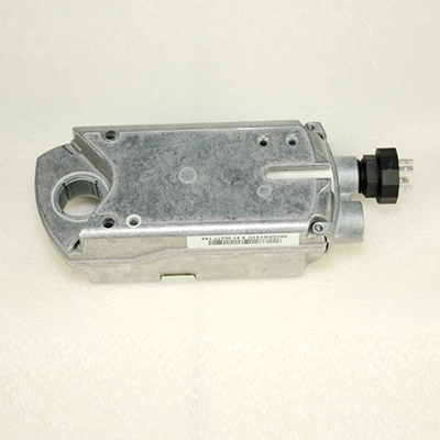 Vad är skillnaden mellan öppen och sluten styrning av motorställdon?